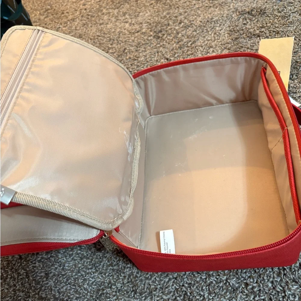 BEIS Red Travel Organizer - Picture 3 of 7